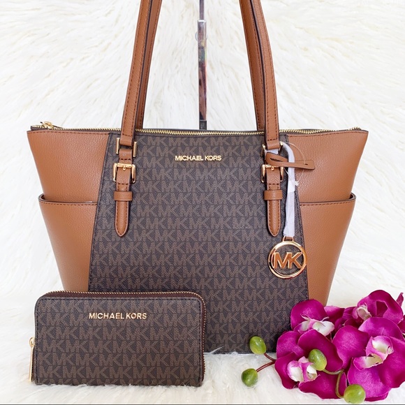Michael Kors Handbags - 🎉PRICE FIRM🎉NWT Michael Kors Tote & Wallet